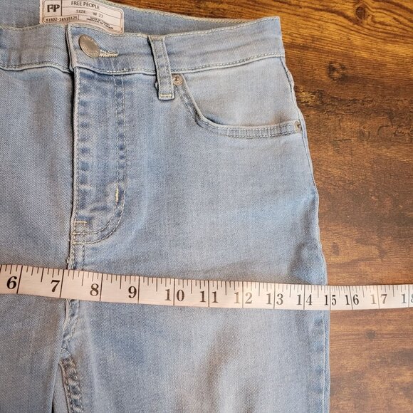 Free People Jeans 27 Great Heights Skinny Fray Fringe Hem Stretch Denim Light - Picture 6 of 10